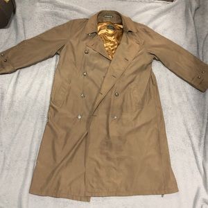 Ralp Lauren Trench Coat Large Fits Tall